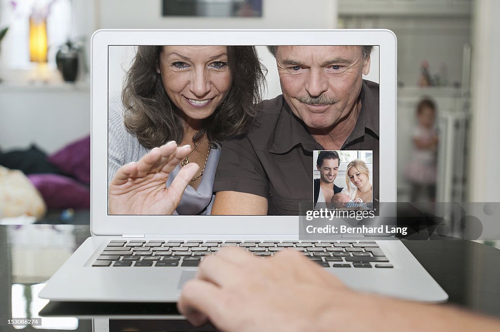 Communicating with grandparents online