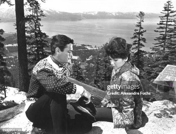 Actress Suzanne Pleshette with actor Tony Curtis in a scene of the film '40 Pounds of Trouble' in 1962, at California.