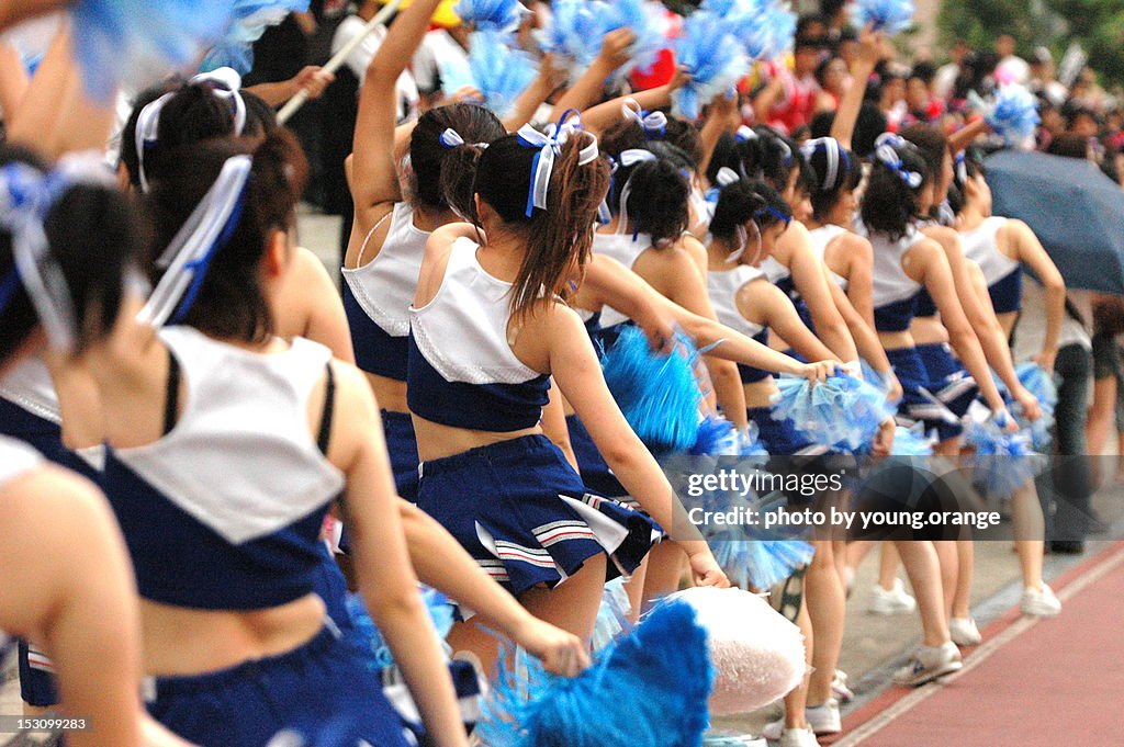 Cheerleading women