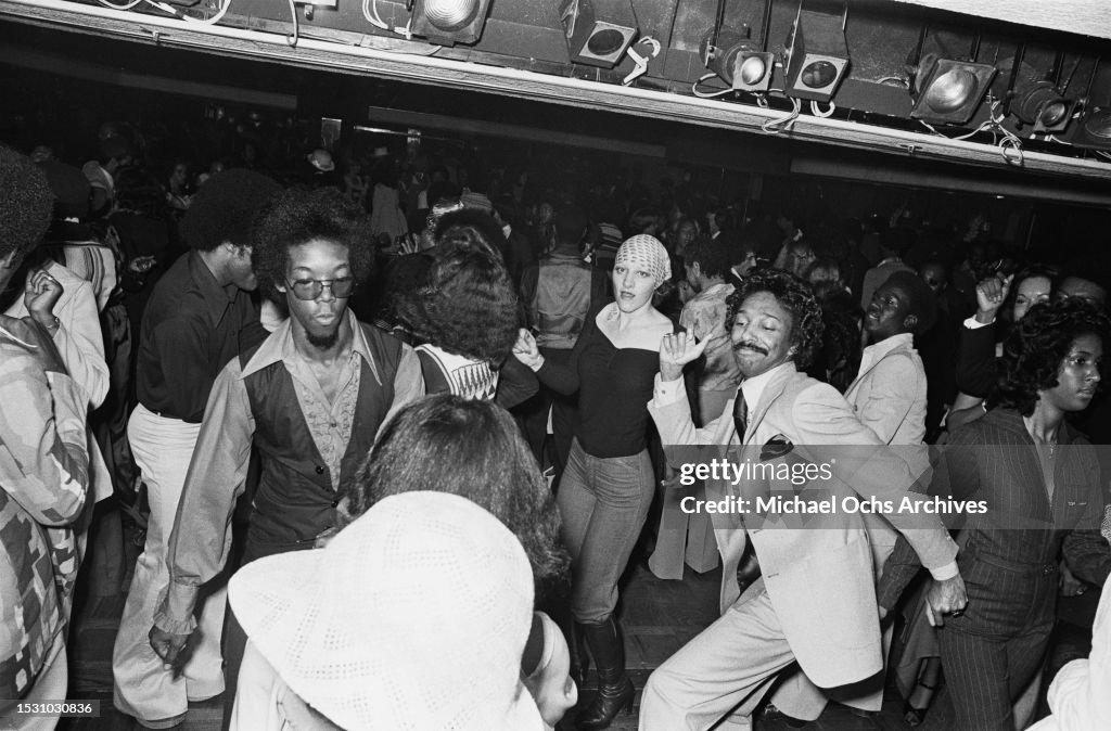 Soul Train Dancers