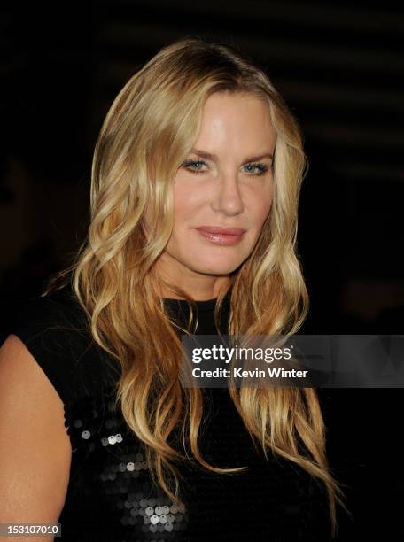 Actress Daryl Hannah arrives at the 2012 Environmental Media Awards at Warner Brothers Studios on September 29, 2012 in Burbank, California.