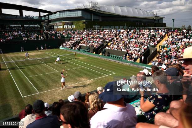 General view during the Mixed Doubles second round match between Jamie Murray of Great Britain and Taylor Townsend of United States and Marcelo...