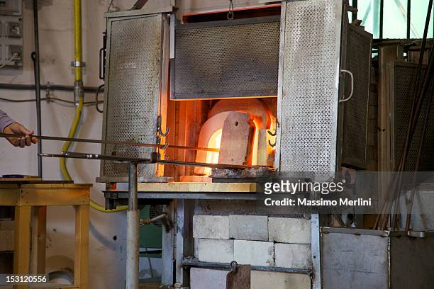 glass factory - kiln stock pictures, royalty-free photos & images