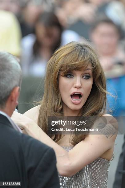 Angelina Jolie attends the UK premiere of Salt at Empire Leicester Square on August 16, 2010 in London, England.