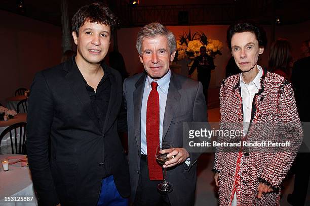 Adel Abdessemed, Alain Minc and his wife attend a private dinner hosted by designer Azzedine Alaia in honor of Adel Abdessemed following his...