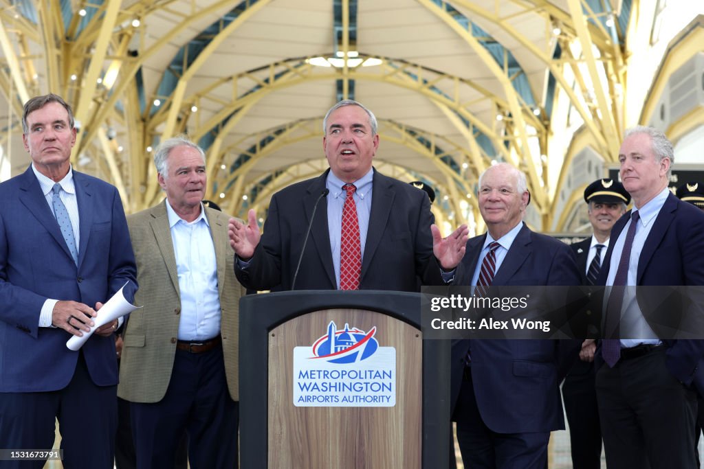 Senate Democrats Speak Out Against Increasing Flights At Reagan Airport