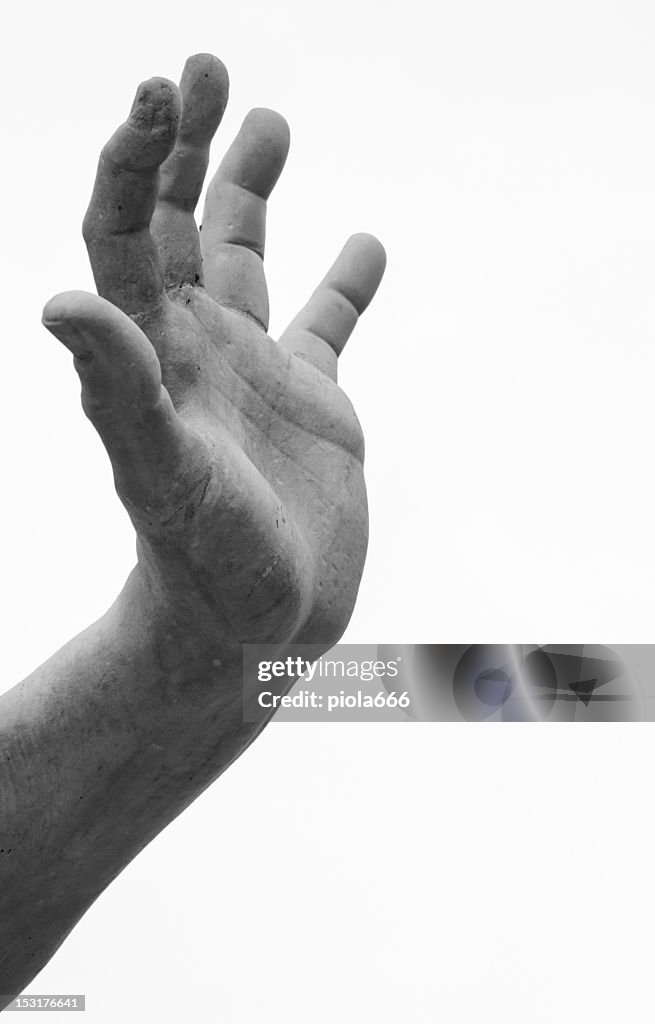 Mano disegnata da Bernini in marmo in Piazza Navona.
