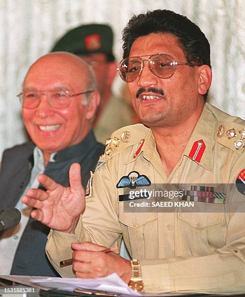 Pakistan Aziz Rind 45 General Aziz Khan Stock Photos, High-Res Pictures, and Images ...