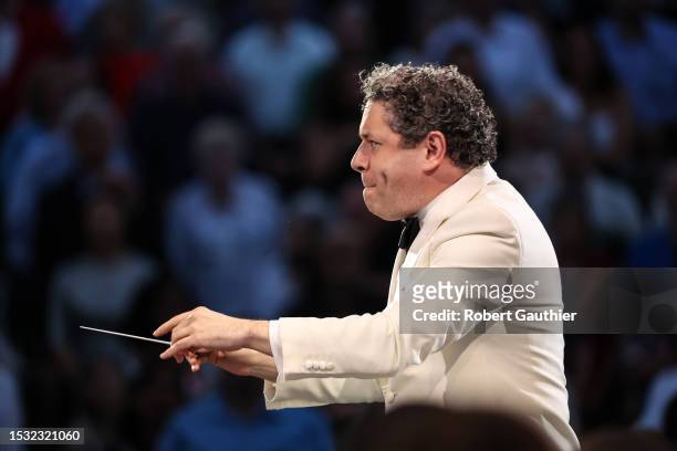 3,803 Dudamel Stock Photos, High-Res Pictures, and Images - Getty Images