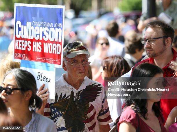 Donal Spring 28 Donal Spring Photos & High Res Pictures - Getty Images