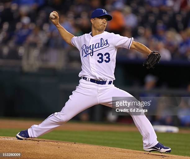 Jeremy Guthrie of the Kansas City Royals pitches against the Detroit Tigers in the first inning at Kauffman Stadium on October 2, 2012 in Kansas...