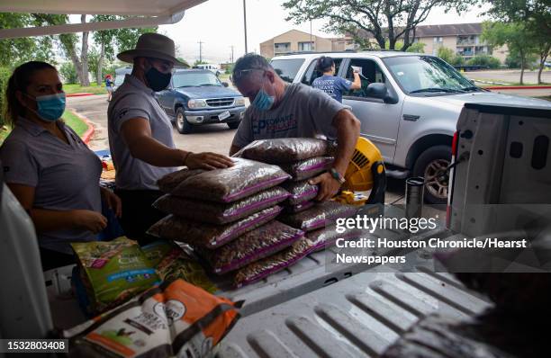 Districk J Inhouston Alexander J Ellis Photos and Premium High Res Pictures - Getty Images