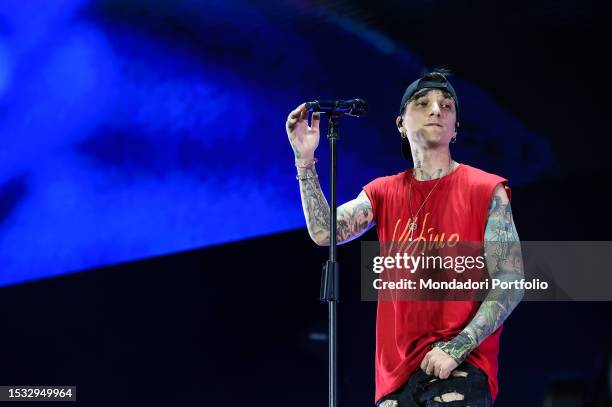 1,170 Ultimo (Singer) Stock Photos, High-Res Pictures, and Images ...