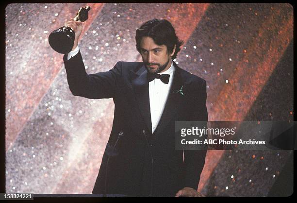 Broadcast Coverage - Airdate: March 31, 1981. ROBERT DE NIRO WITH BEST ACTOR OSCAR FOR 'RAGING BULL'