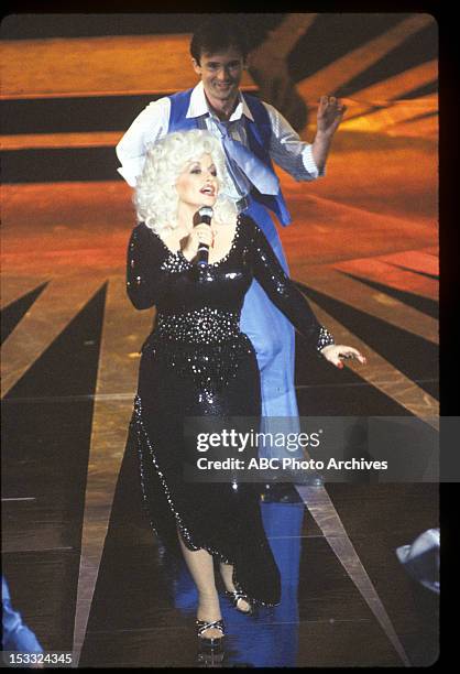 Broadcast Coverage - Airdate: March 31, 1981. DOLLY PARTON PERFORMING WITH DANCER