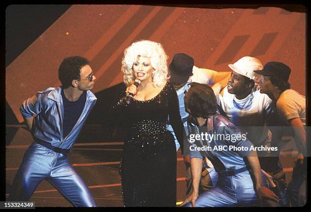 Broadcast Coverage - Airdate: March 31, 1981. DOLLY PARTON PERFORMING WITH DANCERS