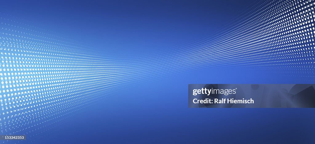 Diminishing dot pattern in a curve