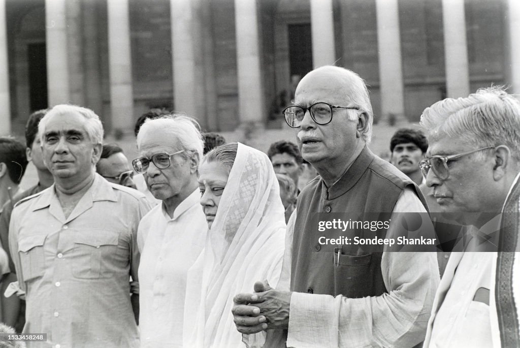 BJP leaders Comming out of Presidential Palace