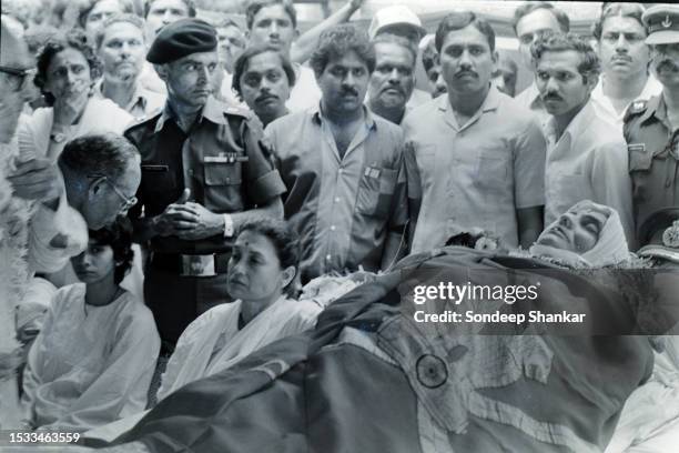 Retired Indian Army Chief General A.S. Vaidya's funeral in Poona on August 11, 1986 General Vaidya was killed by Sikh terrorists taking revenge for...