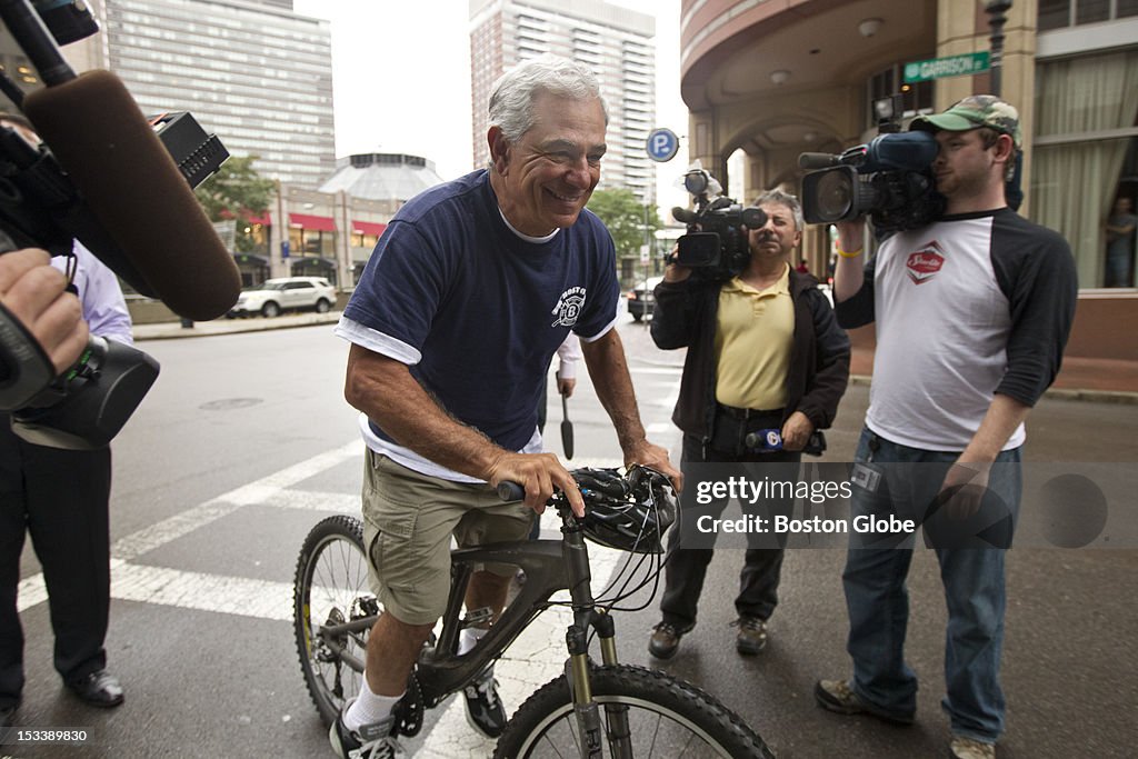 Bobby Valentine Talks To The Media After His Bike Ride