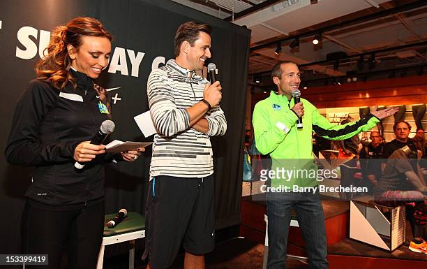 Giuliana Rancic, Bill Rancic and Dathan Ritzenhein attend the Nike+ Run Club event at Nike Chicago on October 4, 2012 in Chicago, Illinois.