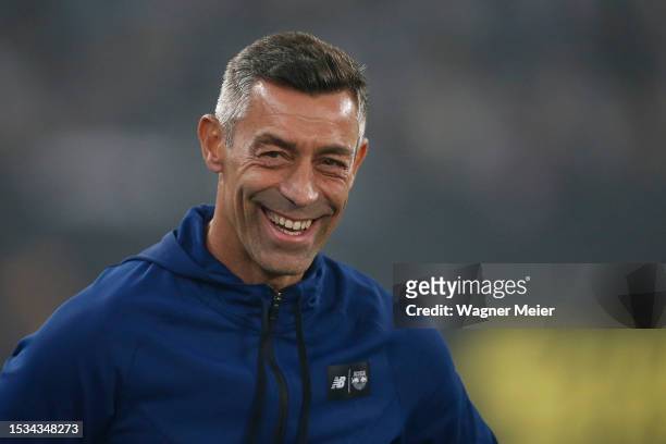 Pedro Caixinha coach of Red Bull Bragantino reacts during a match between Botafogo and Red Bull Bragantino as part of Brasileirao 2023 at Estadio...