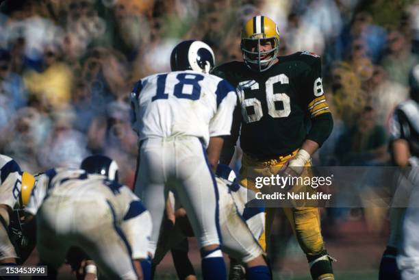 Green Bay Packers Ray Nitschke on field before snap by Los Angeles Rams QB Roman Gabriel at Los Angeles Memorial Coliseum. Los Angeles, CA CREDIT:...