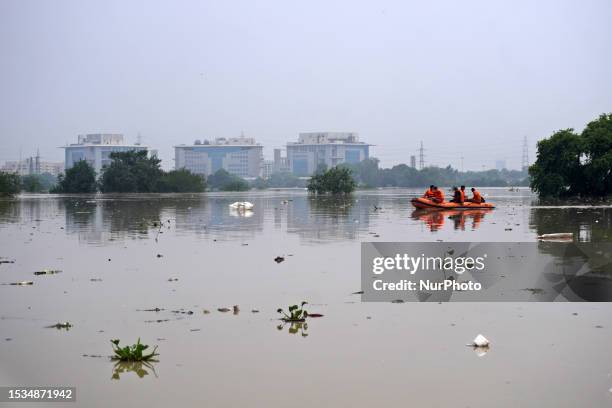 Disaster Stranded People 1,771 National Disaster Rescue Force Stock Photos, High-Res Pictures ...