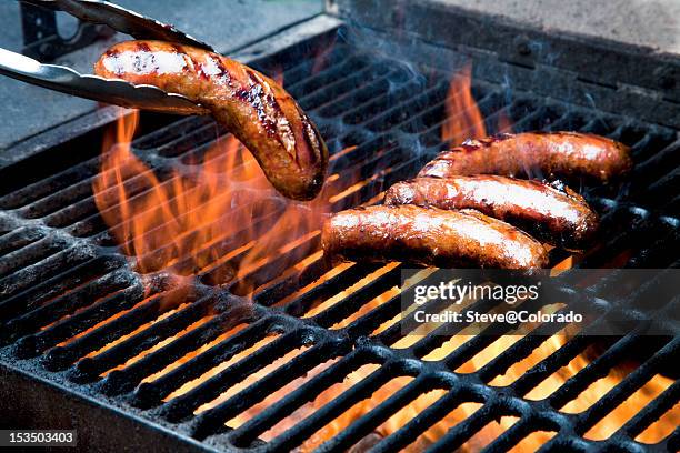 grillades'brats - grille en métal photos et images de collection