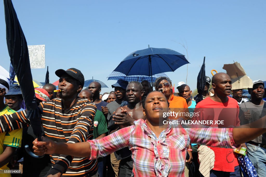 TOPSHOT-SAFRICA-MINING-LABOUR-STRIKE-ANGLOAMERICAN