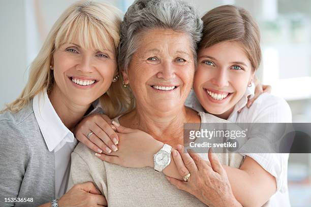 three female generations. - beautiful granny 個照片及圖片檔
