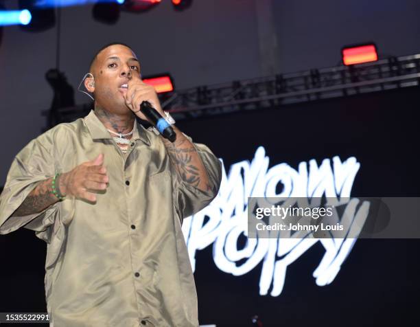 Popy W Pictures and Photos - Getty Images