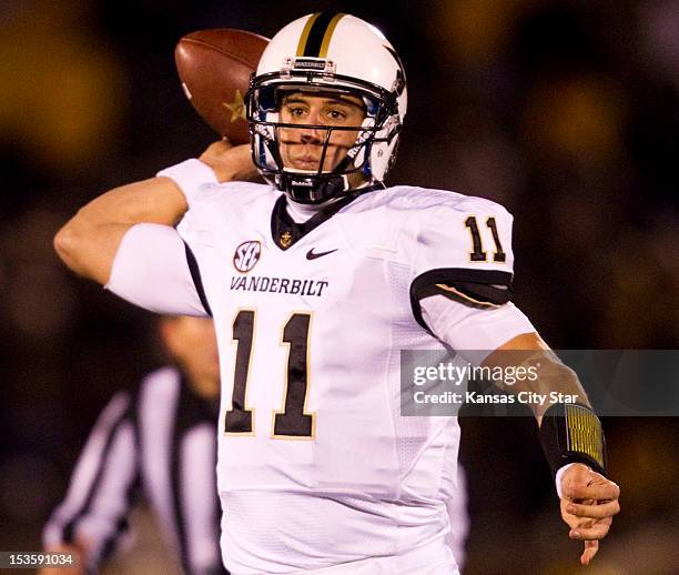 Vanderbilt Commodores quarterback Jordan Rodgers prepares to throw a pass in the fourth quarter against Missouri at Faurot Field in Columbia,...