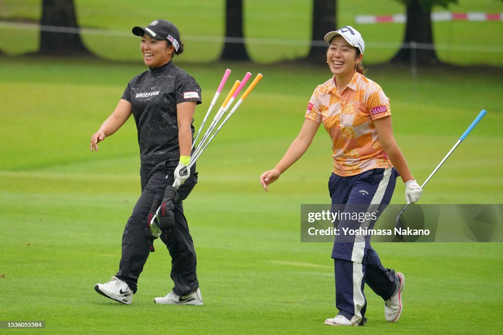 Aomori Ladies Open Golf Tournament - Round One