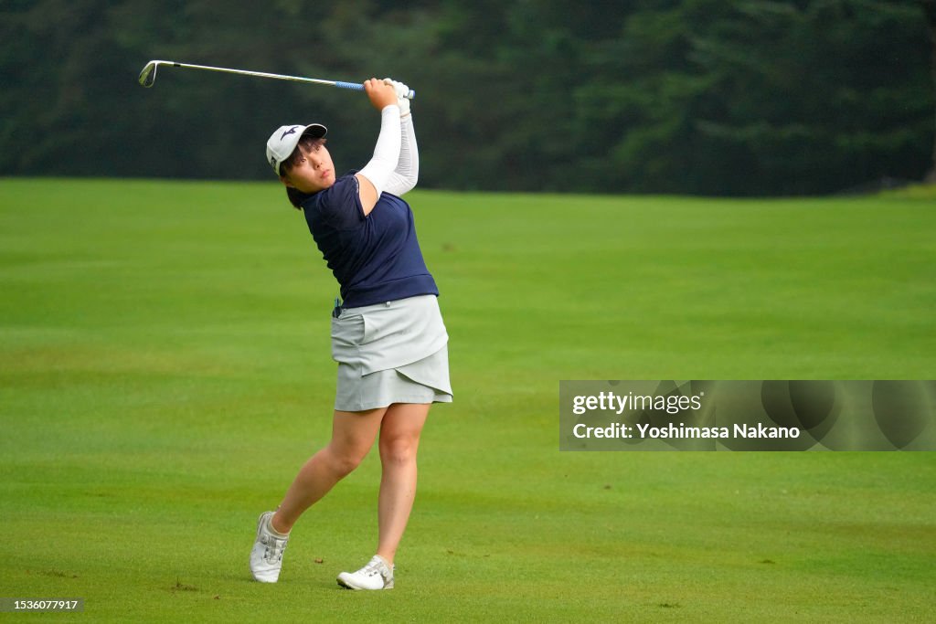 Aomori Ladies Open Golf Tournament - Round One