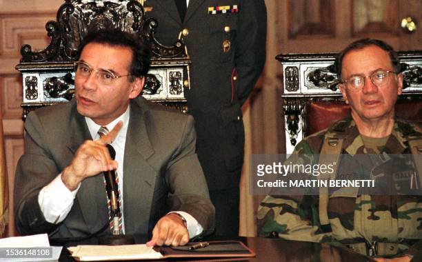Ecuadoran President Jamil Mahuad and his Minister of Defense Jose Gallardo appear at press conference in Quito 18 March, where Mahuad announced that...