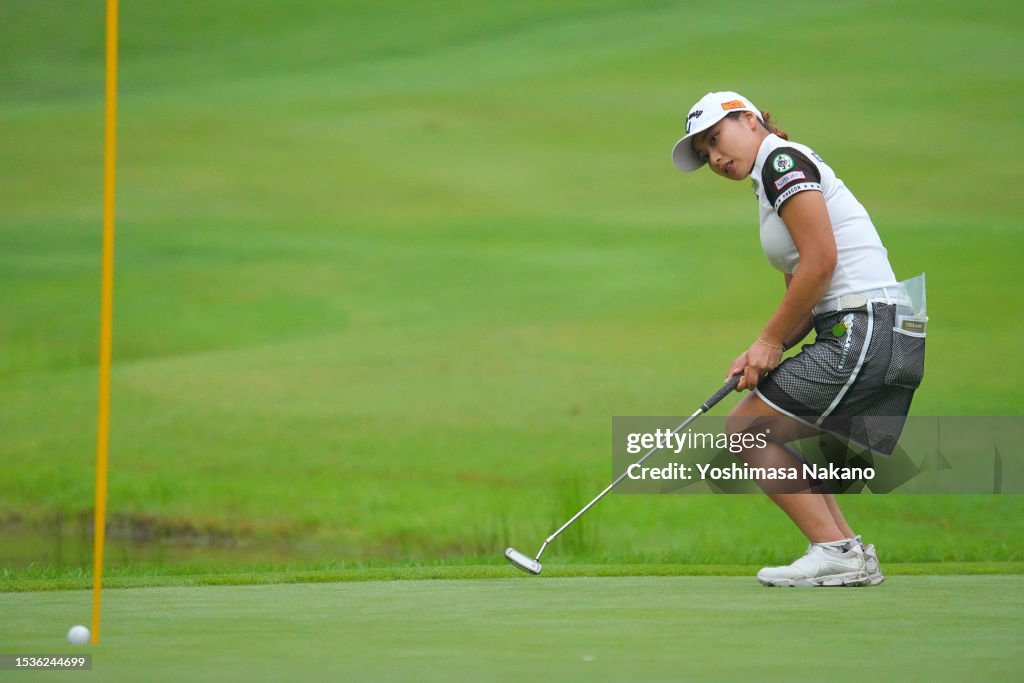 Aomori Ladies Open Golf Tournament - Round One