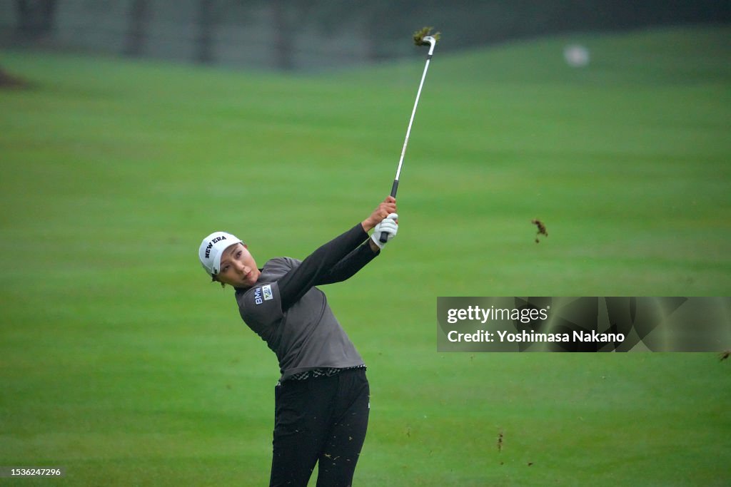 Aomori Ladies Open Golf Tournament - Round One