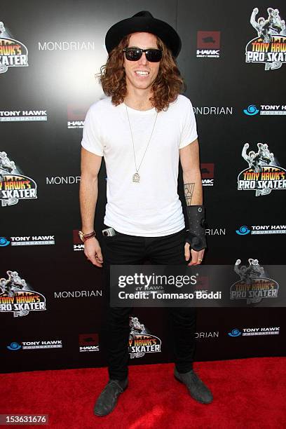 Shaun White attends the 9th annual Tony Hawk Stand Up For Skateparks Benefit held at Ron Burkle’s Green Acres Estate on October 7, 2012 in Beverly...