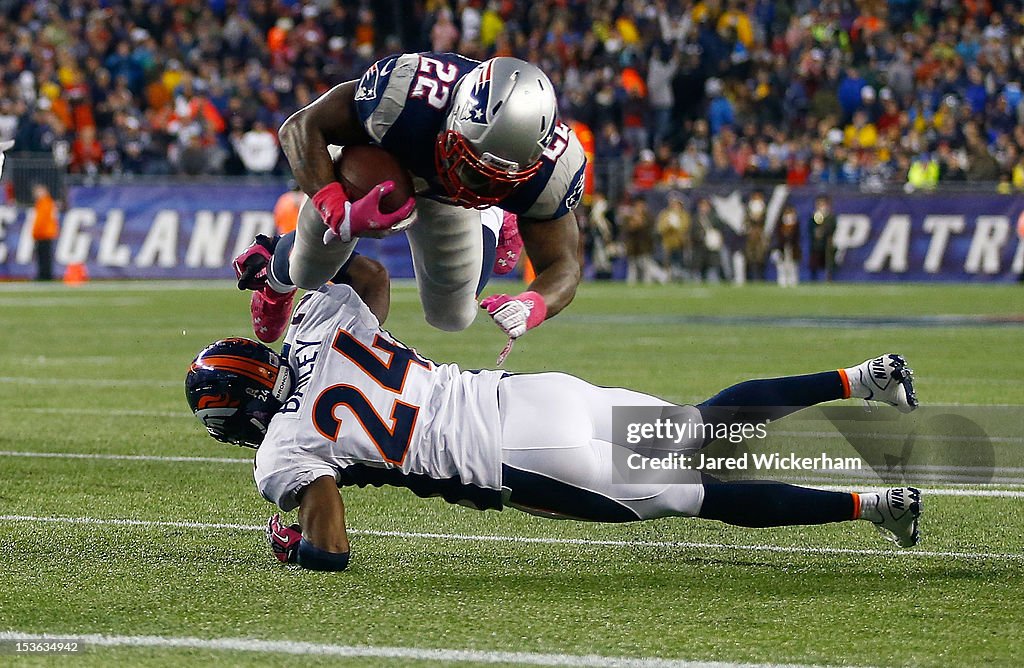 Denver Broncos v New England Patriots