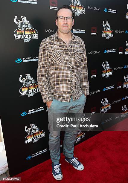 Actor Jason Lee attends the 9th annual Stand Up For Skateparks benefit at Ron Burkle’s Green Acres Estate on October 7, 2012 in Beverly Hills,...