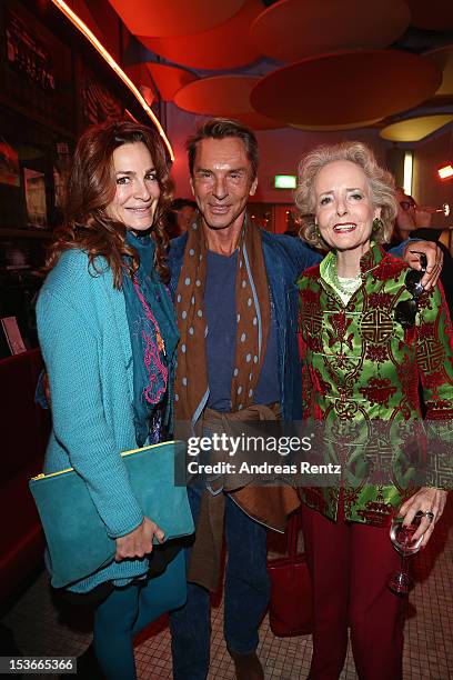 Alexandra Kamp, Wolfgang Joop and Isa von Hardenberg attend the 'Die Wand' Berlin preview at Astor Lounge on October 8, 2012 in Berlin, Germany.