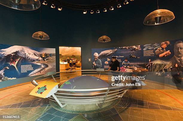 alaska islands and oceans visitor cente - homer ak stockfoto's en -beelden