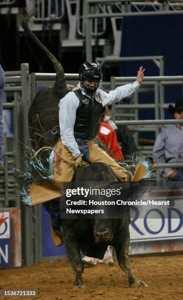 Brandon Ben Rodeo Bull Riders Night Photos and Premium High Res Pictures - Getty Images