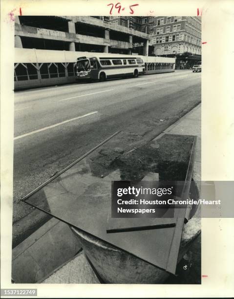 280 Open Bus Window Stock Photos, High-Res Pictures, and Images - Getty ...