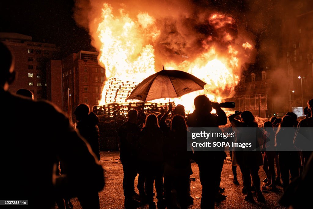 Protestants and loyalists gather to celebrate the 11th night...