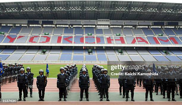 Japanese Riot Control 32 Kanagawa Police Security Drills Stock Photos, High-Res Pictures, and ...