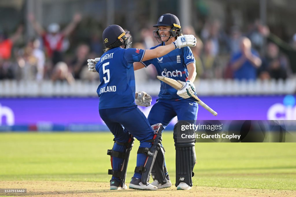 England v Australia - Women's Ashes: 1st We Got Game ODI
