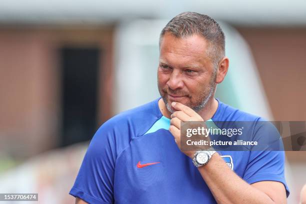 July 2023, Austria, Zell Am See: Soccer: 2nd Bundesliga, Hertha BSC training camp, Hertha's head coach Pal Dardai looks thoughtful. Photo: Tim...