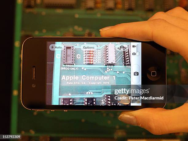 Computer Science Iphone 30 Iphone Casing Stock Photos, High-Res Pictures, and Images - Getty Images
